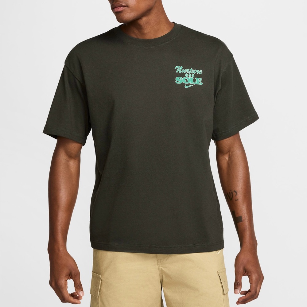 NWT Nike Sportswear Max90 T-Shirt Men’s Medium Olive Green